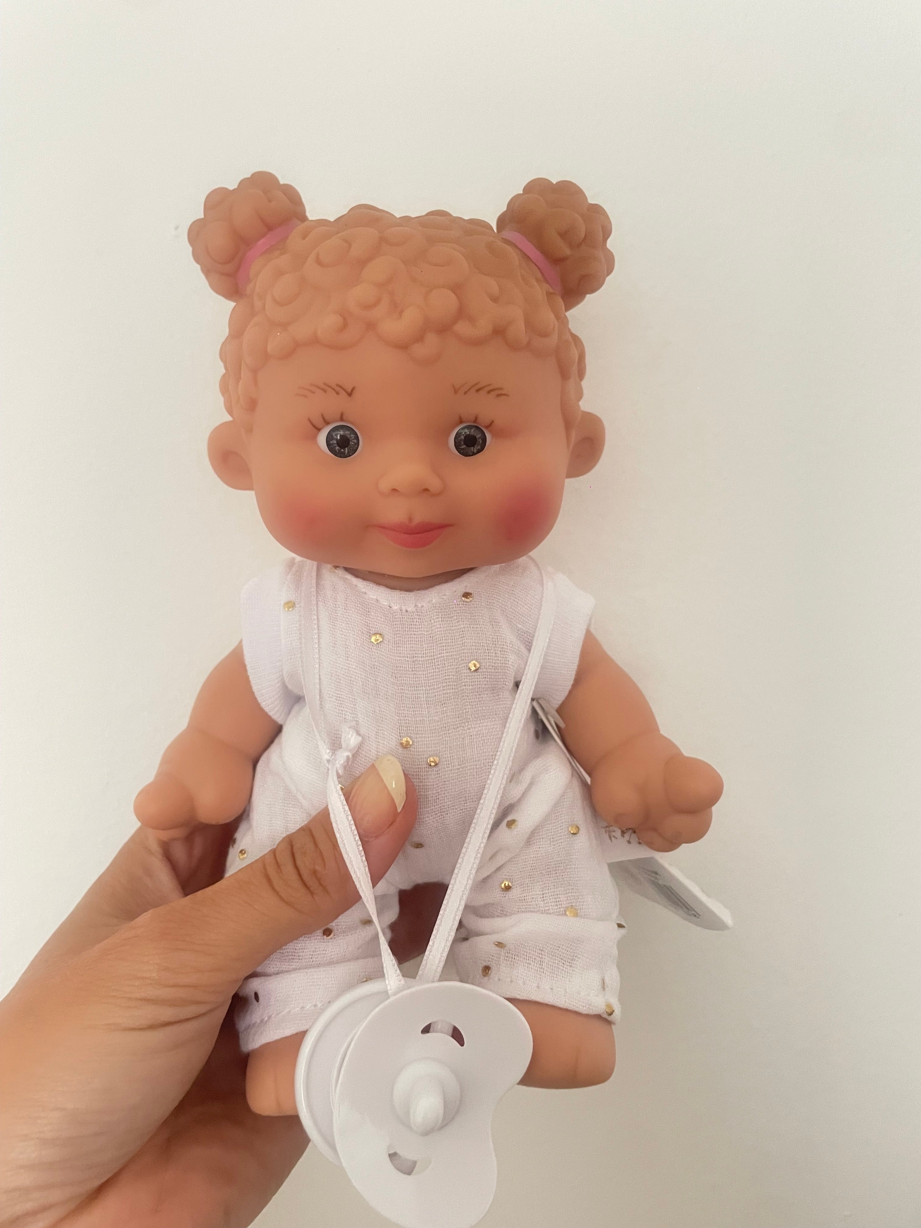 Spanish popcorn 21cm curly haired gold diamond dolly.