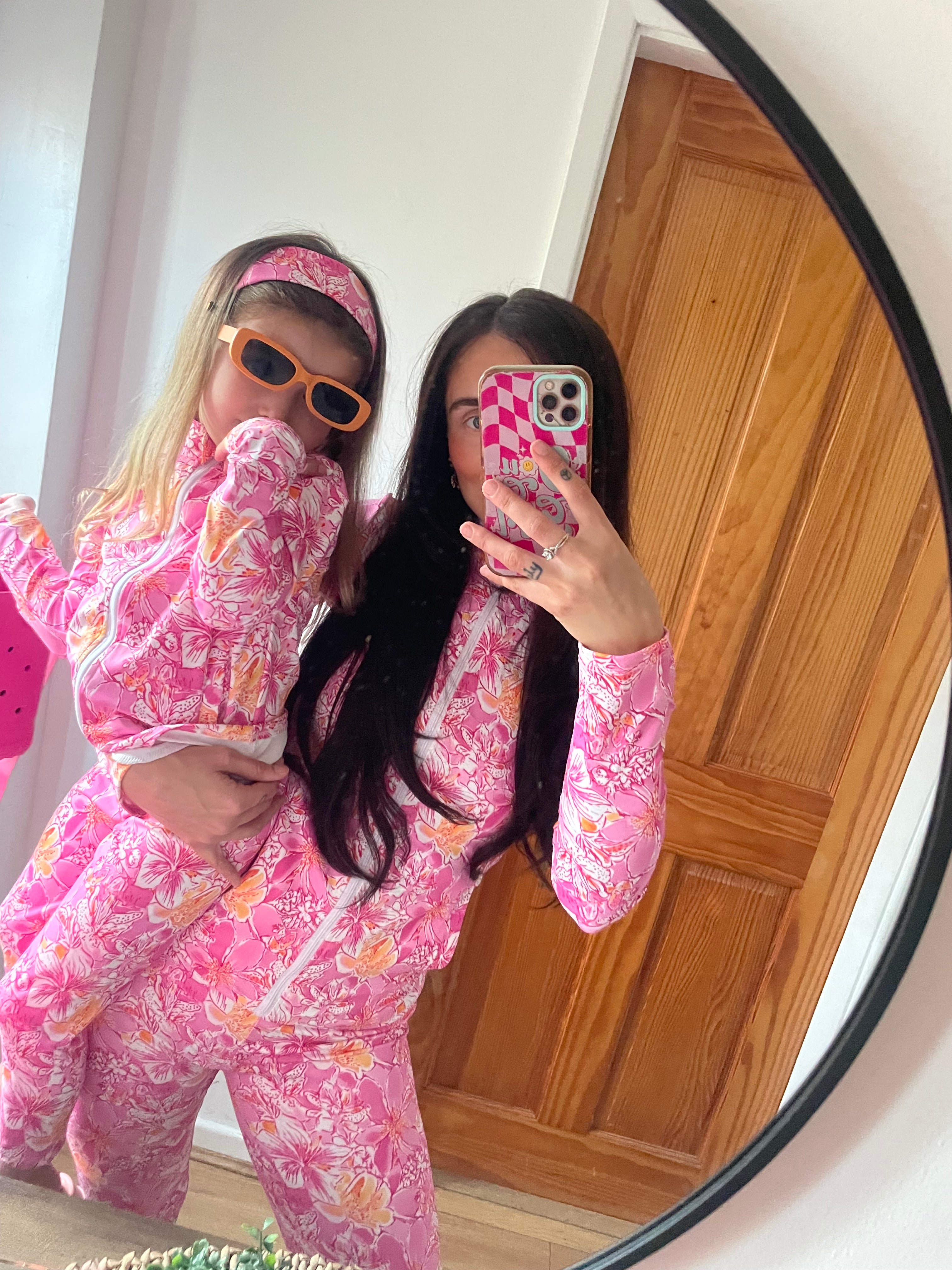 L’amore Active   🪸🏝️Coral Island🏝️🪸 Girls Active Two Piece. Comes with matching headband.