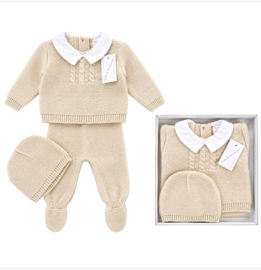 Spanish Three Piece Boxed Set. Beige.