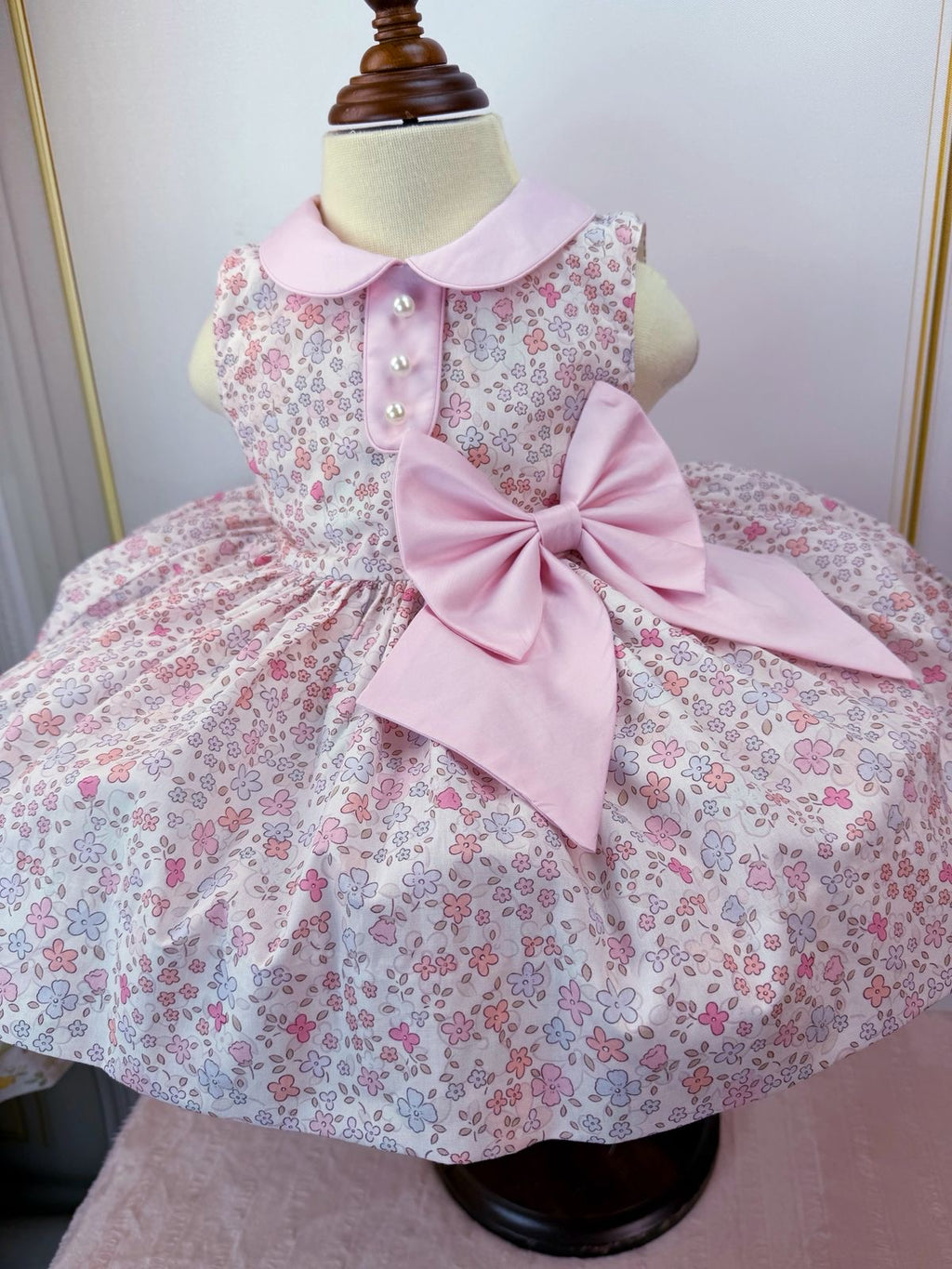 Pink Floral “Mariposa” Sleeveless Classic.