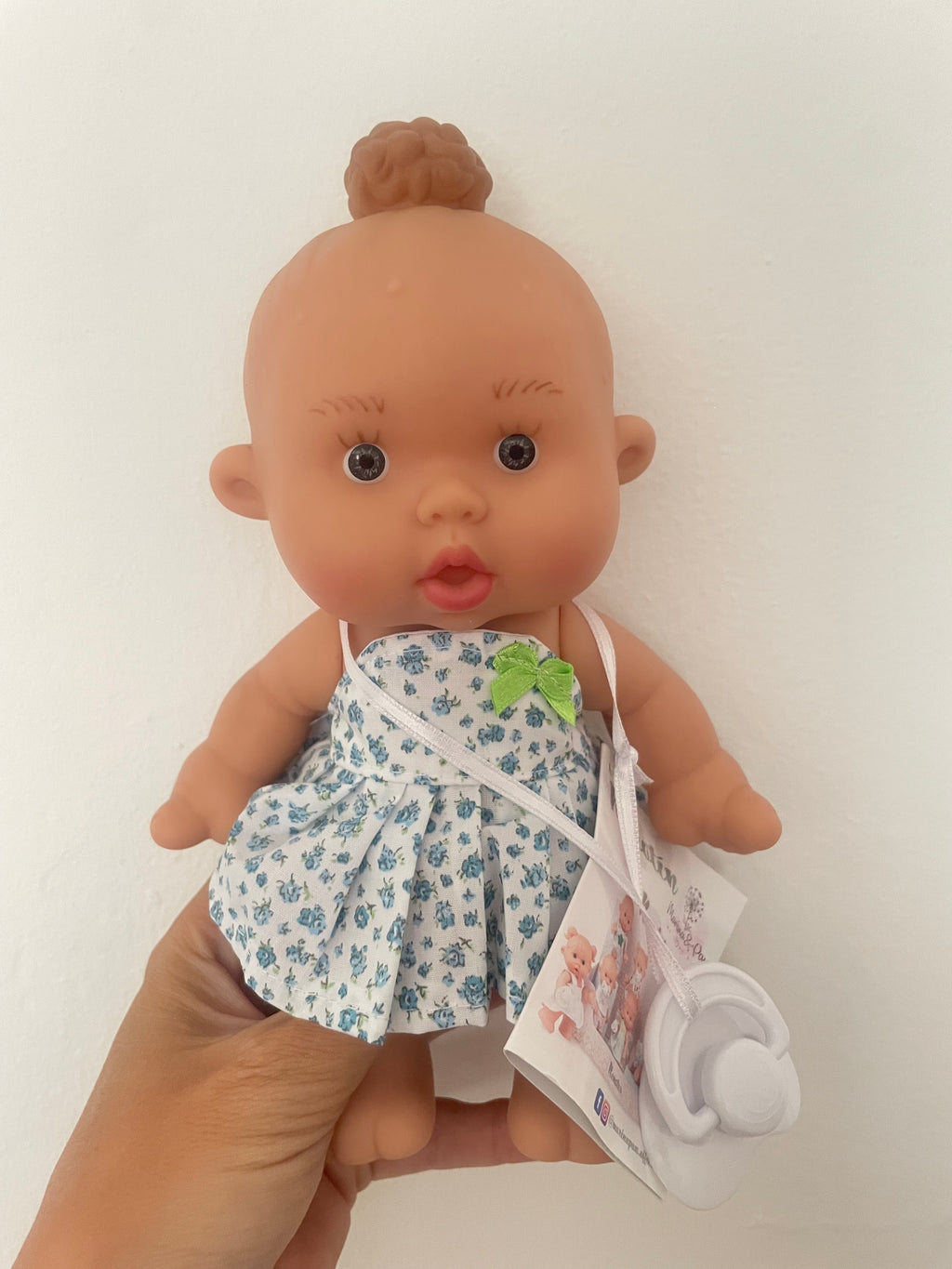 Spanish popcorn (blue floral green flower) dolly. 21cm